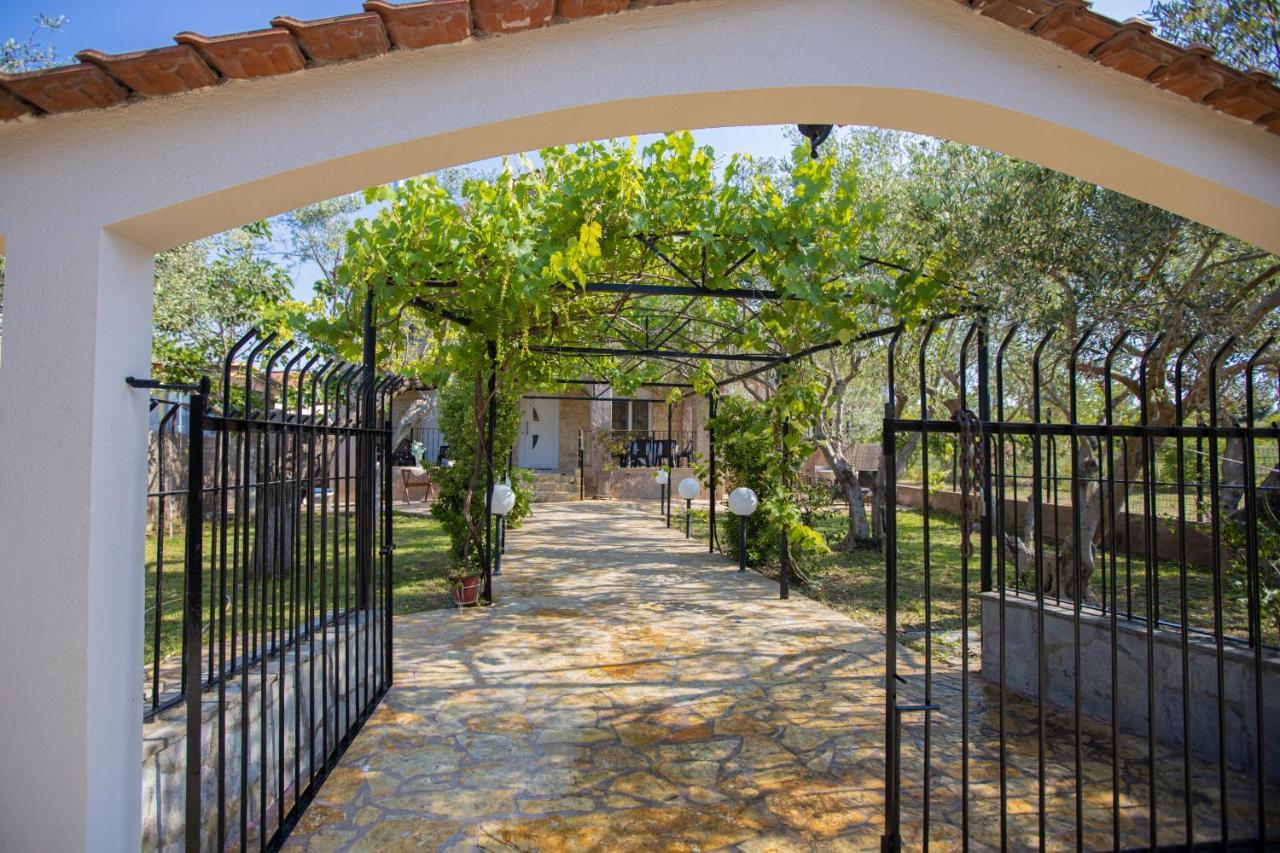 Villa Vergia Sozopoli Exterior photo
